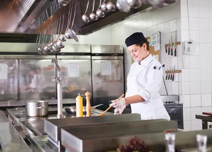 Otel Elefantino Grey - Free Brunch & Breakfast Until 13-00 - Vicinissimi A Mirabilandia